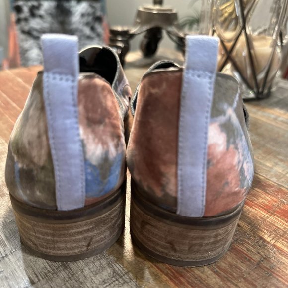 Lori Goldstein Collection Perforated Western Slip On Shoe Floral Sz 9 - Picture 4 of 7